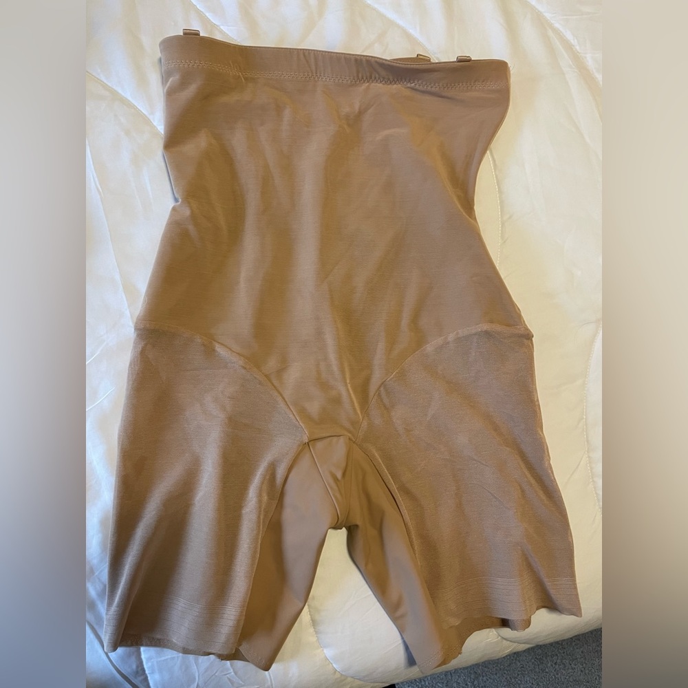 Honeylove High-Waist Shaping Short in Nude Brown